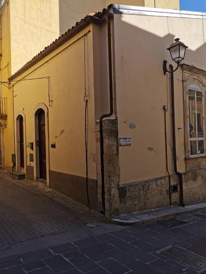 Villa La Mansarda Iblea Palazzolo Acreide Exterior foto